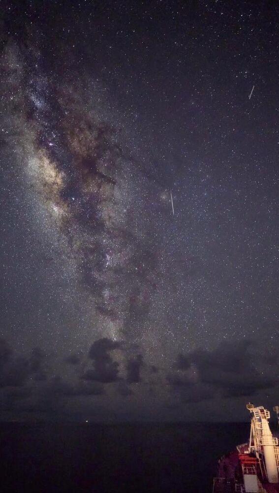 Cielo estrellado en alta mar