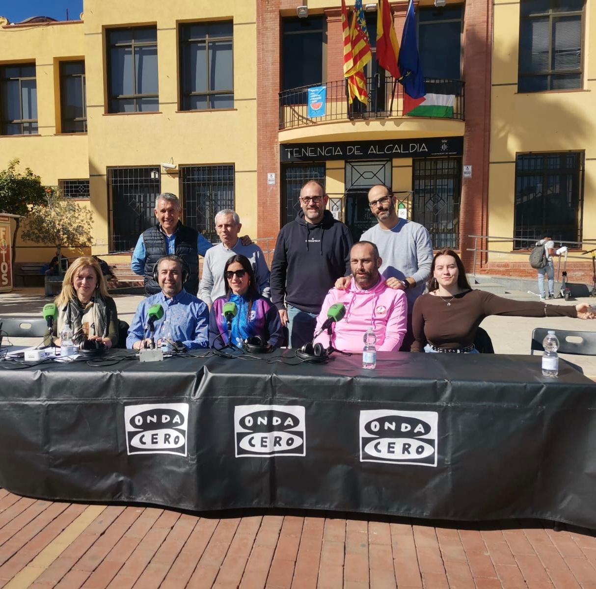 Onda Cero Sagunto sale a la calle para celebrar la XXIV Gala del Deporte Onda Cero Sagunto sale a la calle para celebrar la XXIV Gala del Deporte