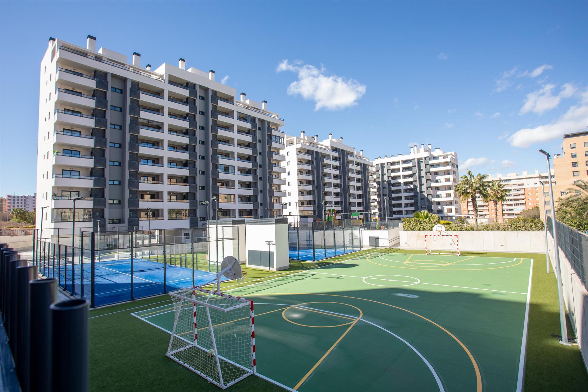 El escándalo de las adjudicaciones de viviendas protegitas de Les Naus se investigará en les Corts Valencianes El escándalo de las adjudicaciones de viviendas protegitas de Les Naus se investigará en les Corts Valencianes