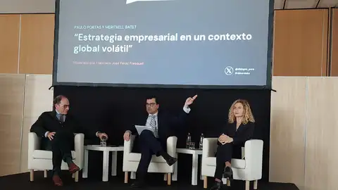 Paulo Portas, Fco José Pérez Fresquet y Meritxell Batet Paulo Portas, Fco José Pérez Fresquet y Meritxell Batet