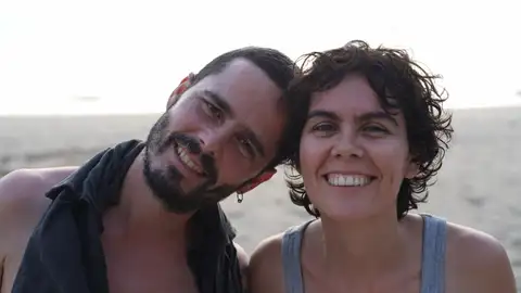 El joven Adrián Palomino junto a su hermana en una fotografía facilitada por la familia. El joven Adrián Palomino junto a su hermana en una fotografía facilitada por la familia.