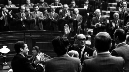 Reanudación de la sesión plenaria en el Congreso de los Diputados para la investidura de Leopoldo Calvo Sotelo como Presidente del Gobierno después del intento de Golpe de Estado fallido