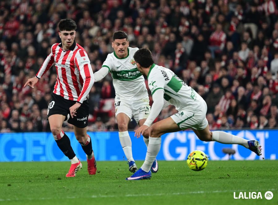 El Elche se mantiene fuera de descenso a pesar de su mala racha El Elche se mantiene fuera de descenso a pesar de su mala racha