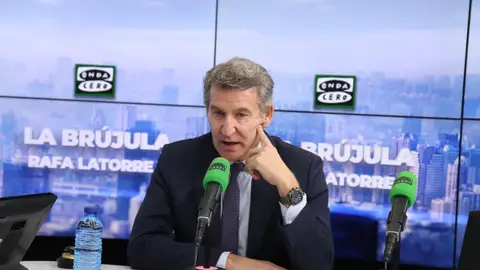 Núñez Feijóo en los estudios de Onda Cero Núñez Feijóo en los estudios de Onda Cero