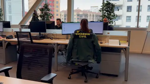 La Cibercomandancia de la Guardia Civil en el Incibe logra bloquear más de 2,7 millones de euros de estafas digitales en beneficio de las víctimas La Cibercomandancia de la Guardia Civil en el Incibe logra bloquear más de 2,7 millones de euros de estafas digitales en beneficio de las víctimas