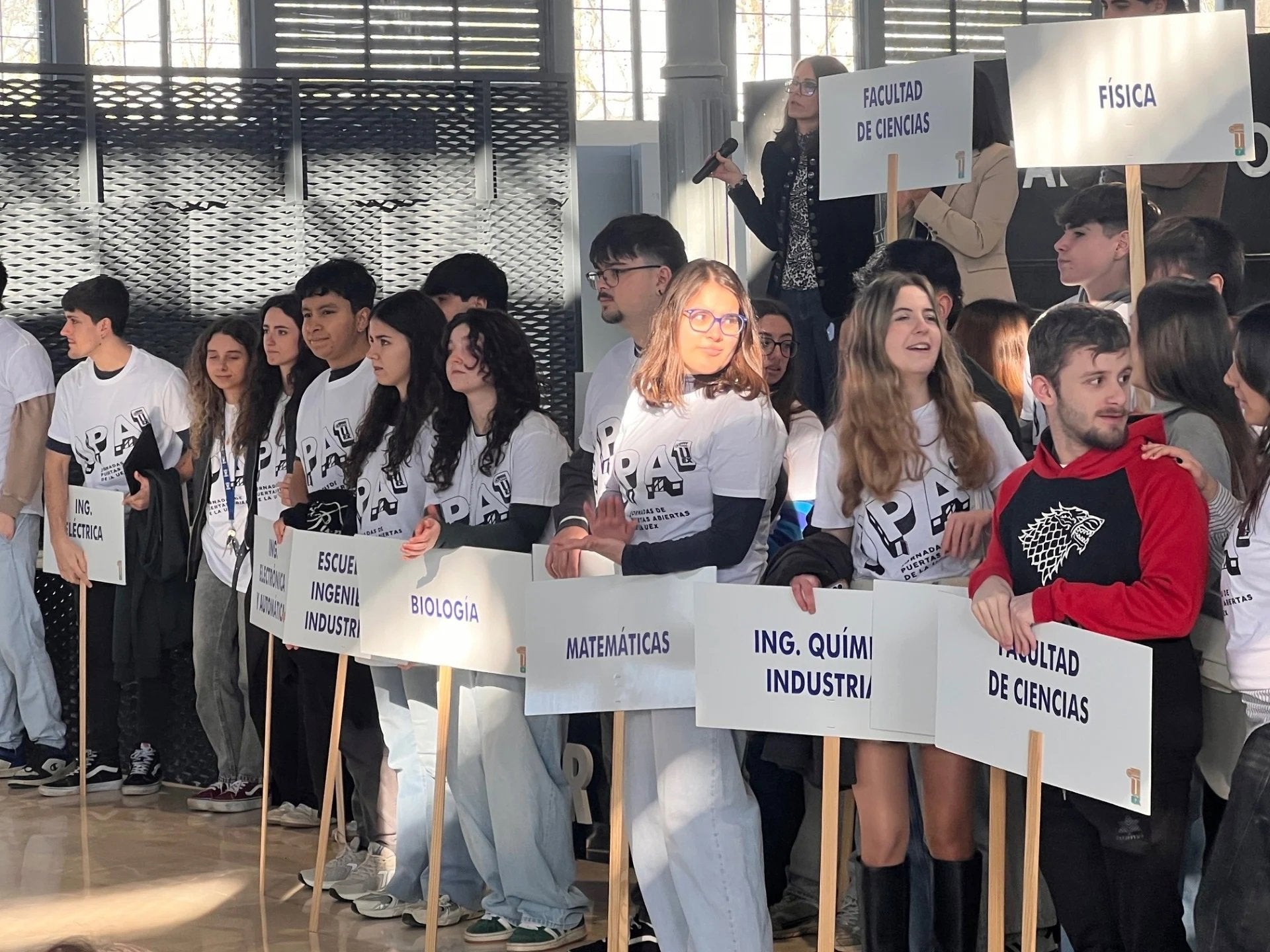 La UEx inaugura las XXI Jornadas de Puertas Abiertas por las que pasarán cerca de 5.000 estudiantes en Badajoz y Cáceres La UEx inaugura las XXI Jornadas de Puertas Abiertas por las que pasarán cerca de 5.000 estudiantes en Badajoz y Cáceres