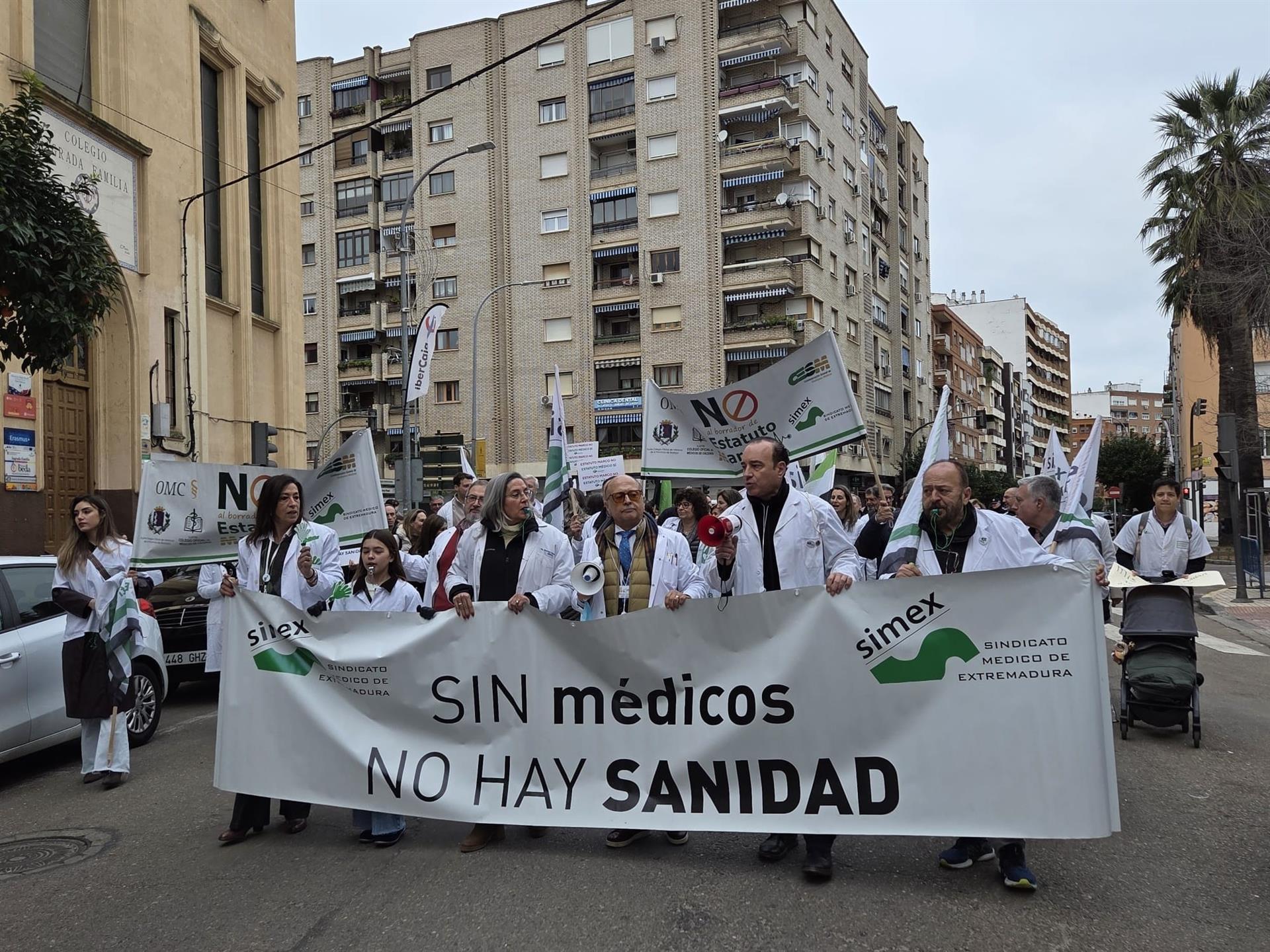 La huelga de médicos de la semana pasada en Extremadura deja 67.838 consultas anuladas y 567 operaciones suspendidas La huelga de médicos de la semana pasada en Extremadura deja 67.838 consultas anuladas y 567 operaciones suspendidas