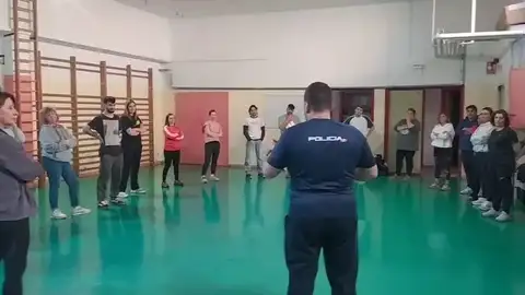 Profesores de la provincia de Huesca se forman en contención en los colegios Profesores de la provincia de Huesca se forman en contención en los colegios