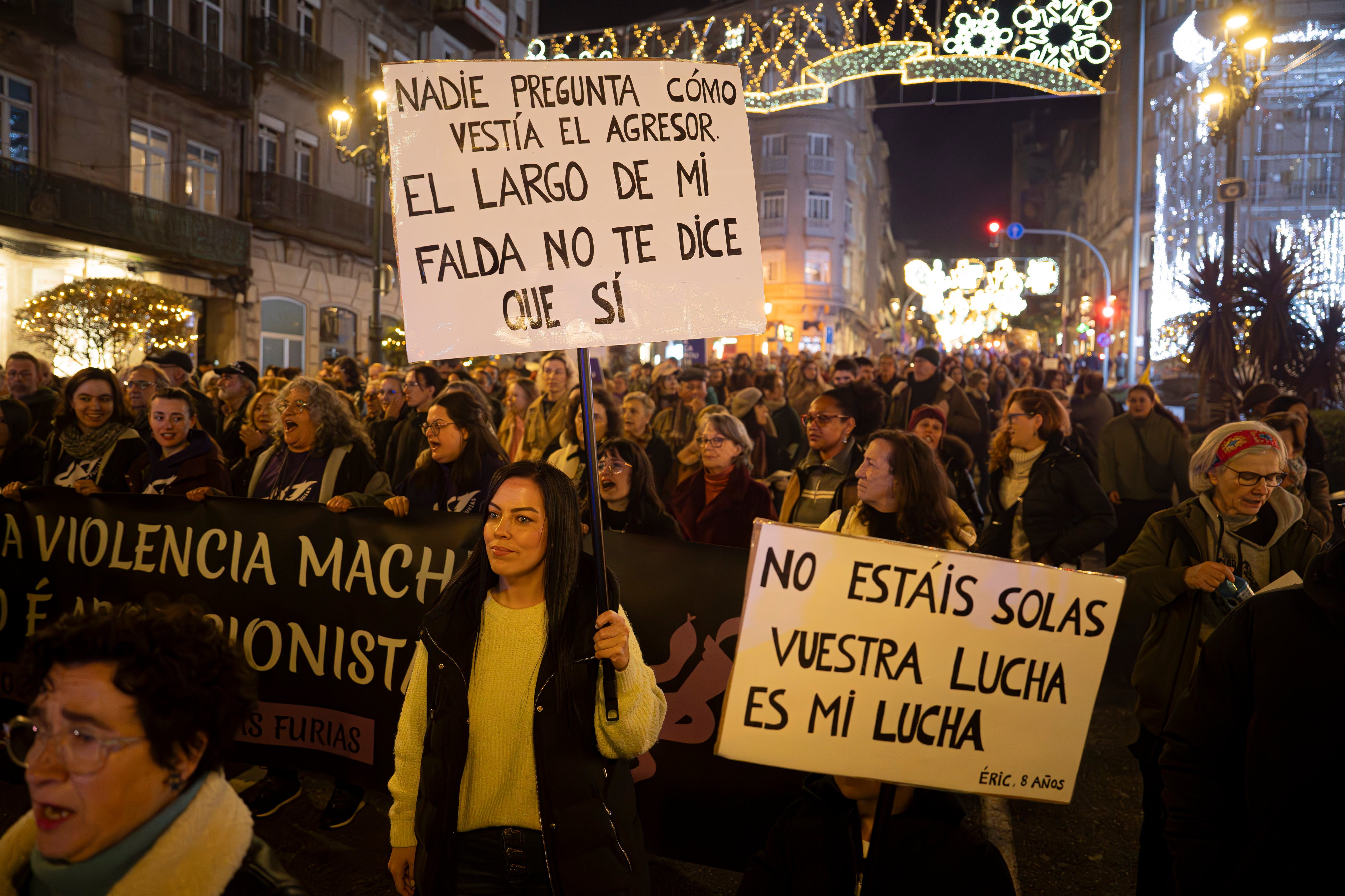 El feminismo pierde fuerza entre los jóvenes: el 49% lo percibe como "herramienta de manipulación política" El feminismo pierde fuerza entre los jóvenes: el 49% lo percibe como "herramienta de manipulación política"