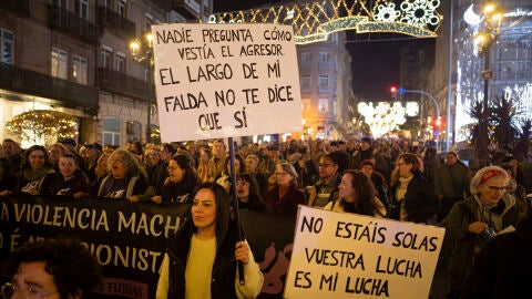 Manifestaci&oacute;n por el 25N en Vigo 