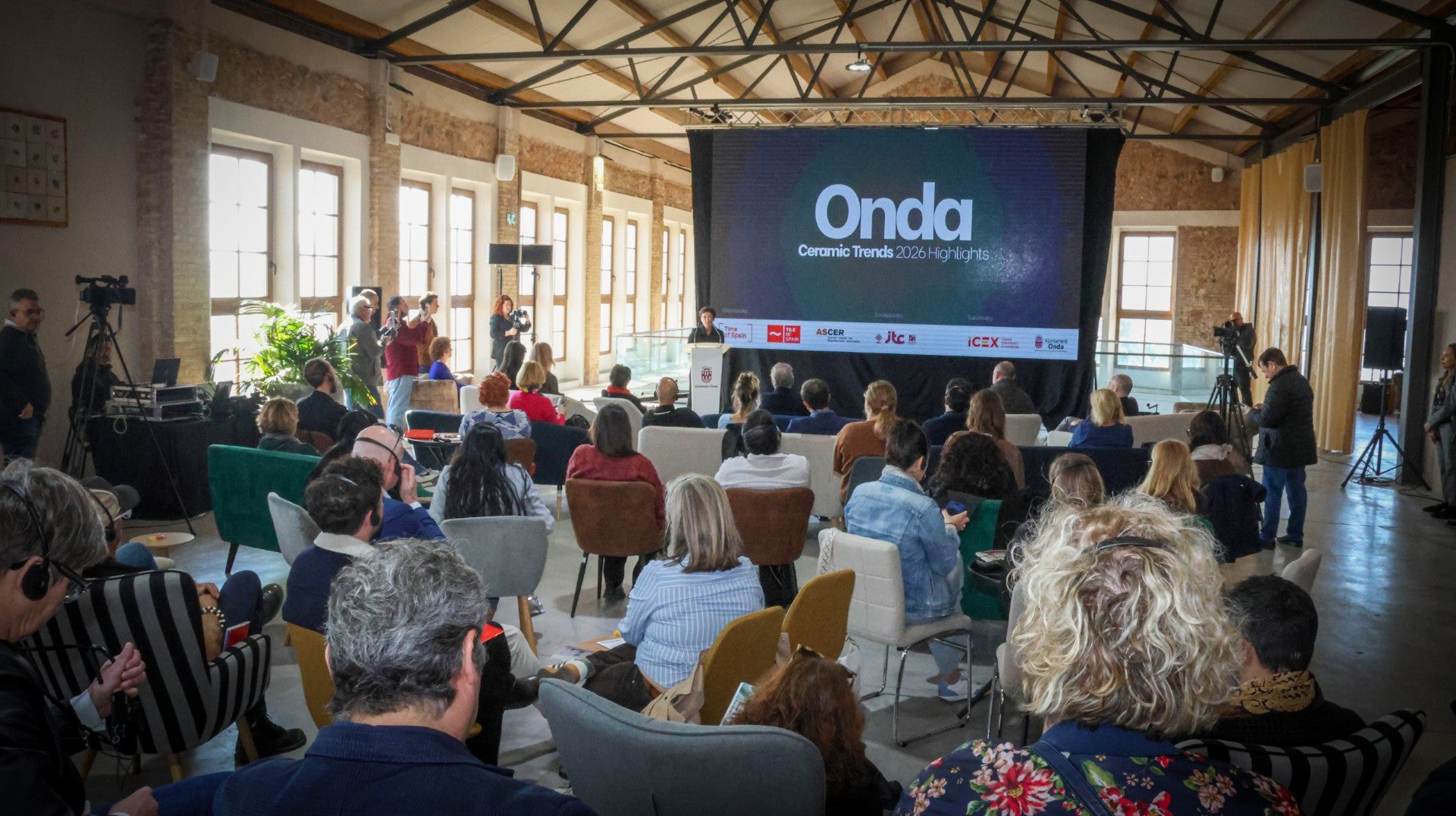 Onda se consolida como epicentro internacional de la cerámica con el taller de tendencias ‘Time of Spain’ Onda se consolida como epicentro internacional de la cerámica con el taller de tendencias ‘Time of Spain’