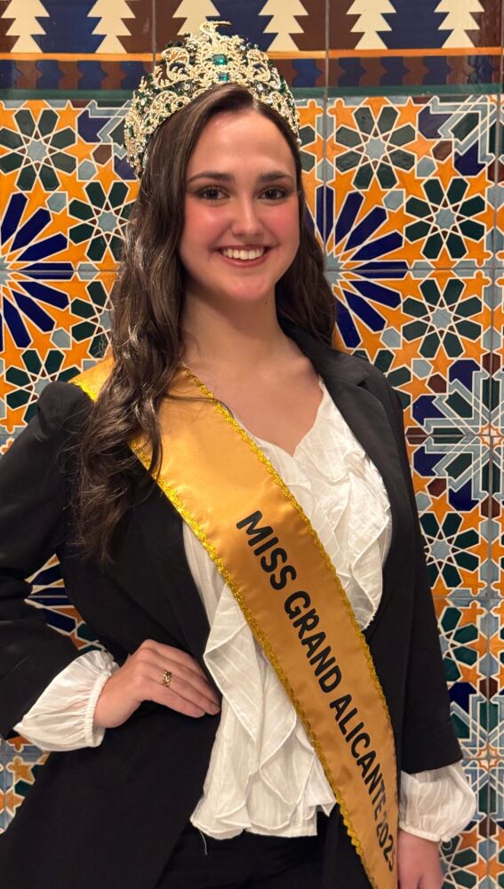 Reyes Giménez, joven de Santa Pola finalista en el certamen de belleza Miss Grand Spain.