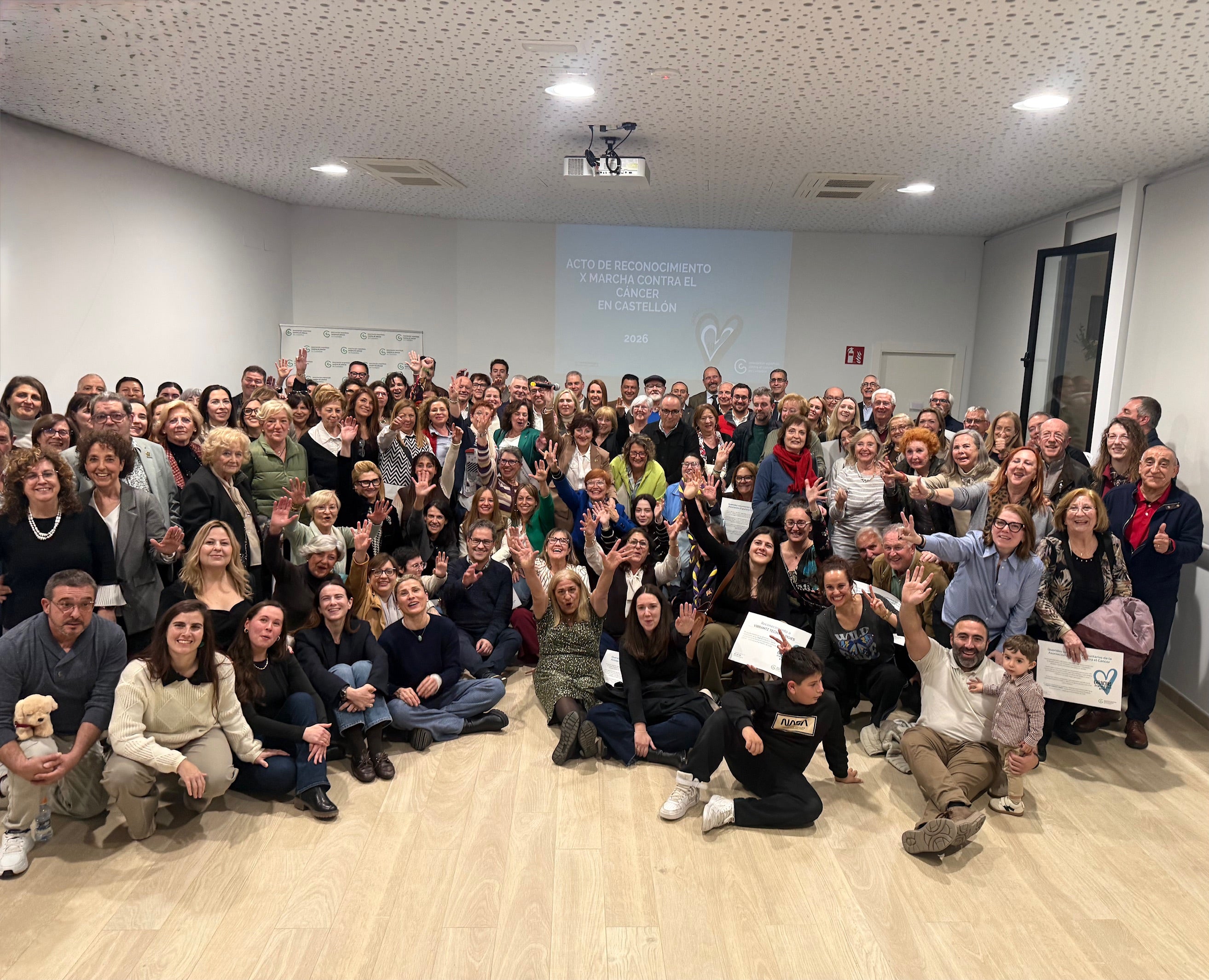 La Asociación contra el Cáncer reconoce a la sociedad de Castellón por una carrera de record La Asociación contra el Cáncer reconoce a la sociedad de Castellón por una carrera de record