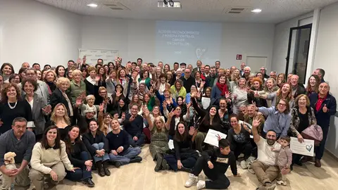 La Asociación contra el Cáncer reconoce a la sociedad de Castellón por una carrera de record La Asociación contra el Cáncer reconoce a la sociedad de Castellón por una carrera de record