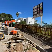 Los vecinos de Orihuela Costa ya pueden comunicar incidencias en viales y espacios públicos para agilizar su reparación Los vecinos de Orihuela Costa ya pueden comunicar incidencias en viales y espacios públicos para agilizar su reparación