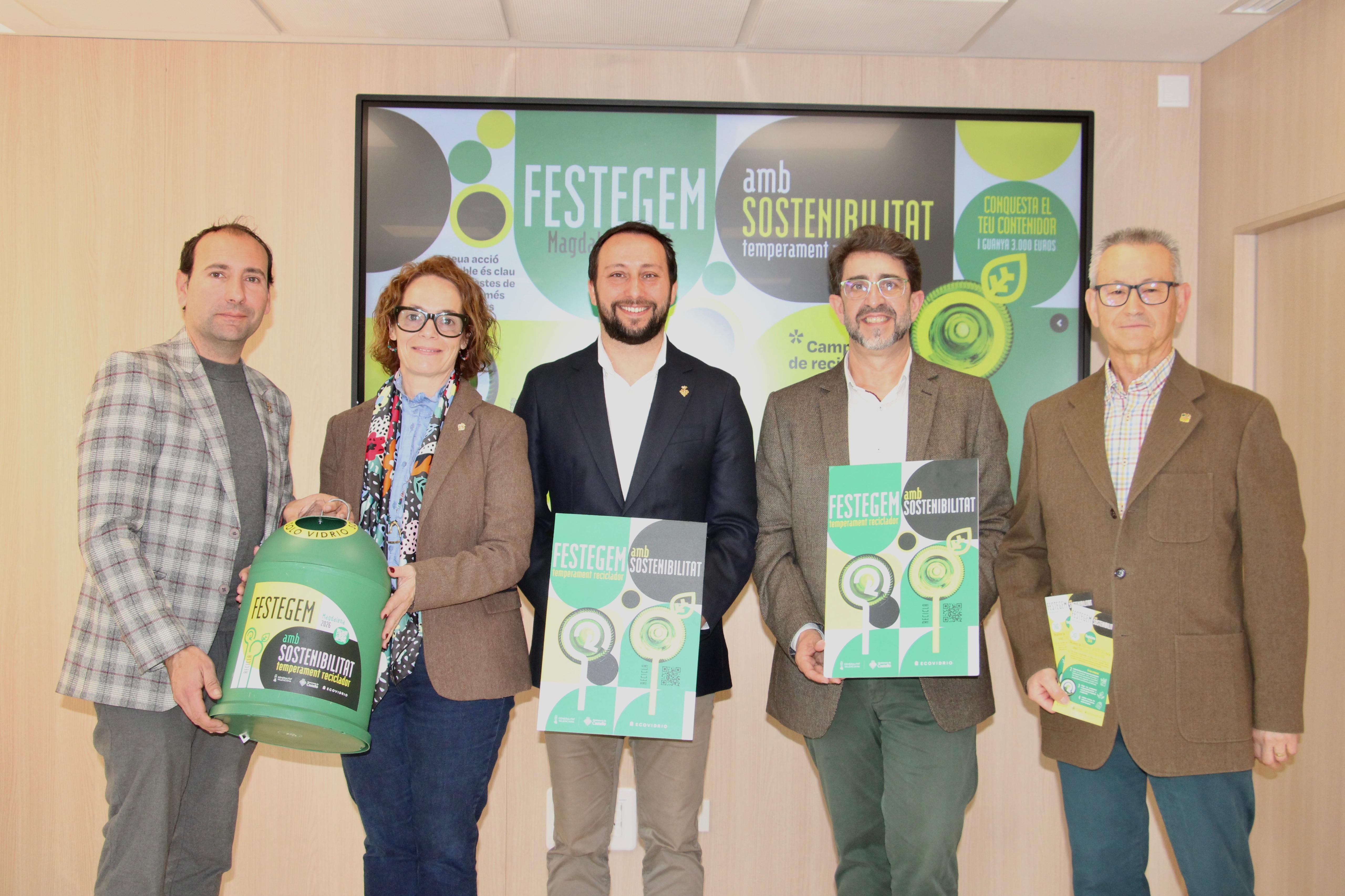 Castellón impulsa el reciclaje de vidrio en la Magdalena con la campaña ‘Festegem amb sostenibilitat’ Castellón impulsa el reciclaje de vidrio en la Magdalena con la campaña ‘Festegem amb sostenibilitat’