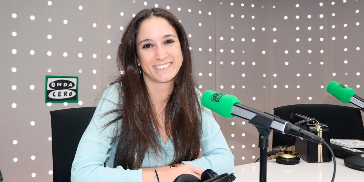 Estefanía Molina: "L’ascensor social ha rebentat: l’únic ascensor és que els pares et paguin l’entrada d’un pis” Estefanía Molina: "L’ascensor social ha rebentat: l’únic ascensor és que els pares et paguin l’entrada d’un pis”