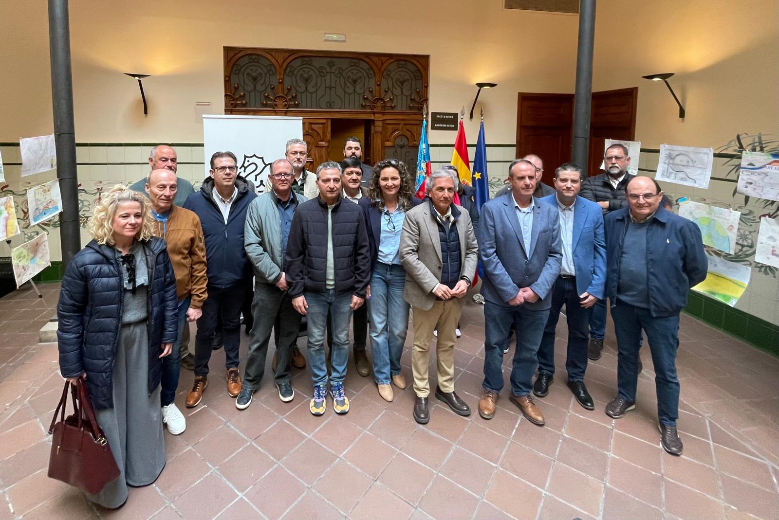 Mérida traslada a los alcaldes de Castellón que defenderá su inclusión en las ayudas de la comisión mixta por la dana Mérida traslada a los alcaldes de Castellón que defenderá su inclusión en las ayudas de la comisión mixta por la dana