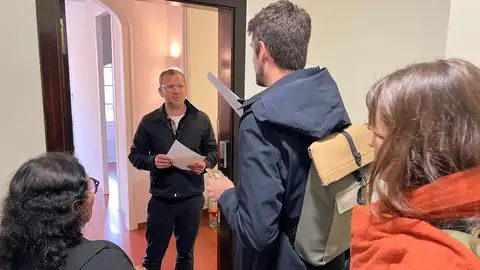 Veïns de dos blocs de Barcelona denuncien un fons inversor per presumptament incomplir el topall de preus Veïns de dos blocs de Barcelona denuncien un fons inversor per presumptament incomplir el topall de preus