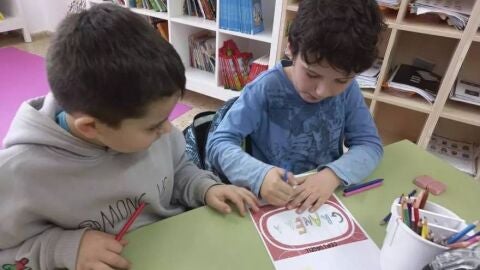 los ni&ntilde;os con el proyecto