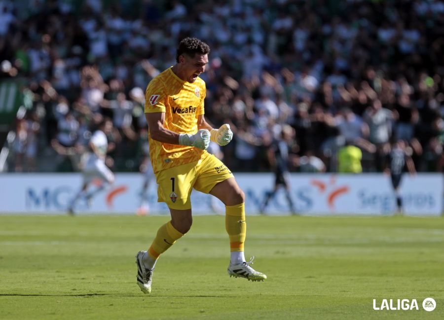Dituro, sobre el estilo del Elche: “Tenemos una idea clarísima: ser valiente y asumir el error si aparece” Dituro, sobre el estilo del Elche: “Tenemos una idea clarísima: ser valiente y asumir el error si aparece”