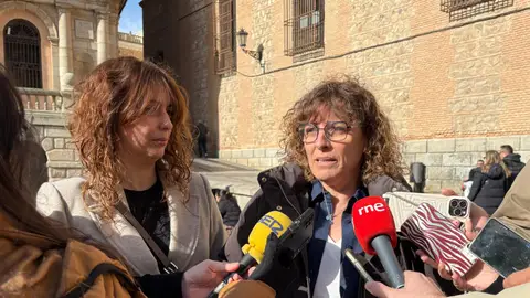 PSOE e IU debatirán una moción con motivo del 8 de marzo este viernes PSOE e IU debatirán una moción con motivo del 8 de marzo este viernes