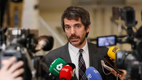 Ernest Urtasun, ministro de Cultura, ante los medios en una foto de archivo Ernest Urtasun, ministro de Cultura, ante los medios en una foto de archivo