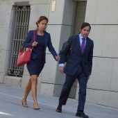 La ex presidenta de Adif, Isabel Pardo de Vera, a su llegada a declarar como imputada por el ‘caso Koldo’ en la Audiencia Naciona