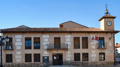 Vox exige la eliminación de charlas de contenido sexual a escolares de 9 y 10 años en El Casar Vox exige la eliminación de charlas de contenido sexual a escolares de 9 y 10 años en El Casar