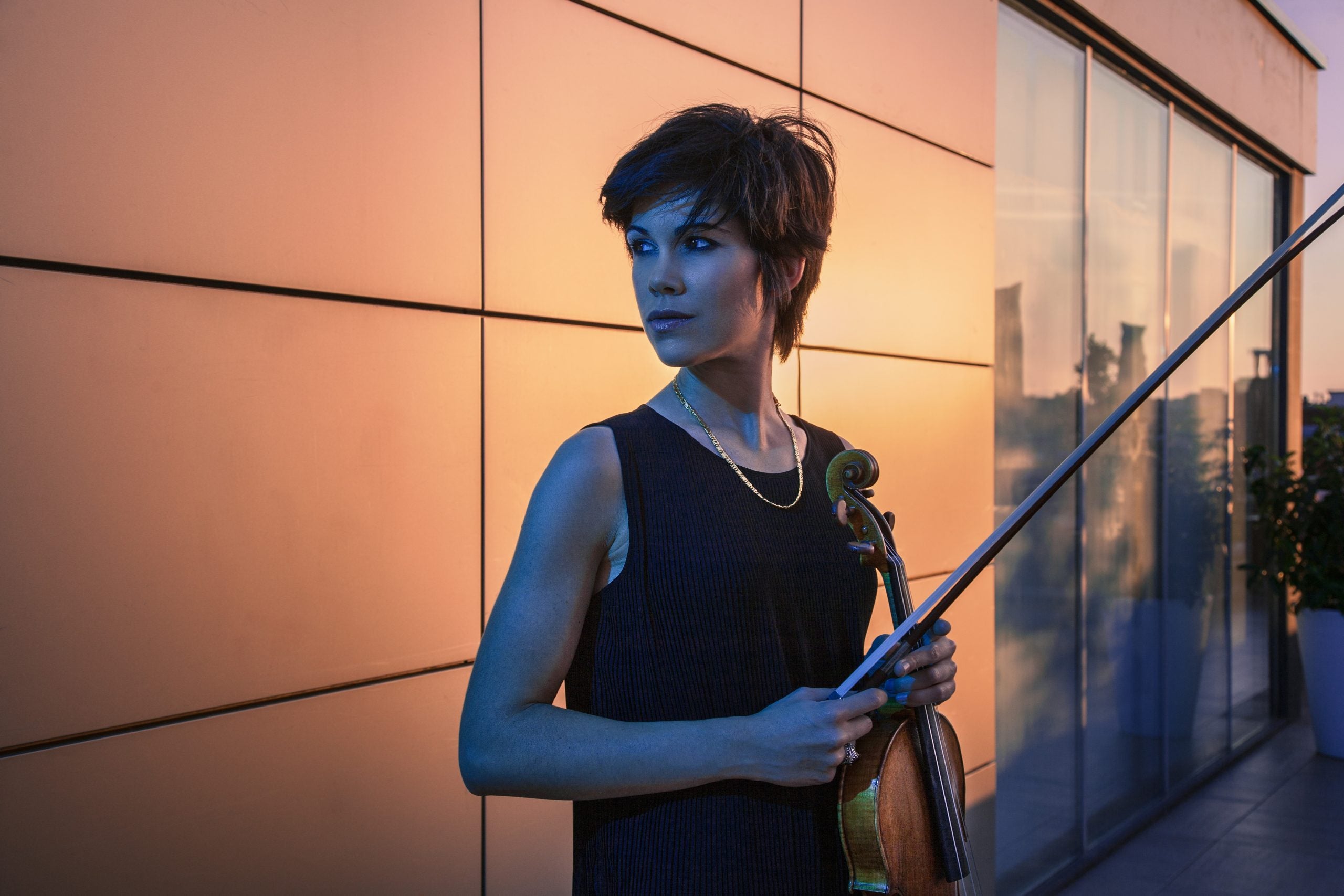 La arriesgada viola de Isabel Villanueva La arriesgada viola de Isabel Villanueva