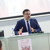 5.800 jóvenes no pagarán matrícula en la UCLM el próximo curso 5.800 jóvenes no pagarán matrícula en la UCLM el próximo curso