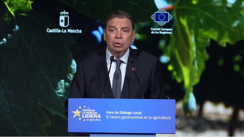 Planas anuncia en Valdepeñas que el Ministerio de Agricultura estudiará posibles ayudas por las borrascas en el campo castellanomanchego Planas anuncia en Valdepeñas que el Ministerio de Agricultura estudiará posibles ayudas por las borrascas en el campo castellanomanchego