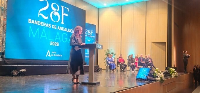 La Junta, en unión con la Diputación, entrega las banderas de Andalucía a personas, entidades y proyectos de la provincia La Junta, en unión con la Diputación, entrega las banderas de Andalucía a personas, entidades y proyectos de la provincia