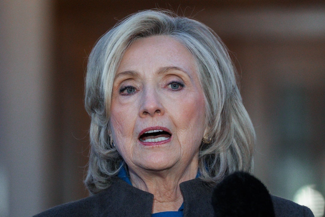 Hillary Clinton reitera que no conoció a Jeffrey Epstein y critica el interrogatorio del Congreso Hillary Clinton reitera que no conoció a Jeffrey Epstein y critica el interrogatorio del Congreso