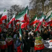 Iraníes salen a las calles de Teherán Iraníes salen a las calles de Teherán