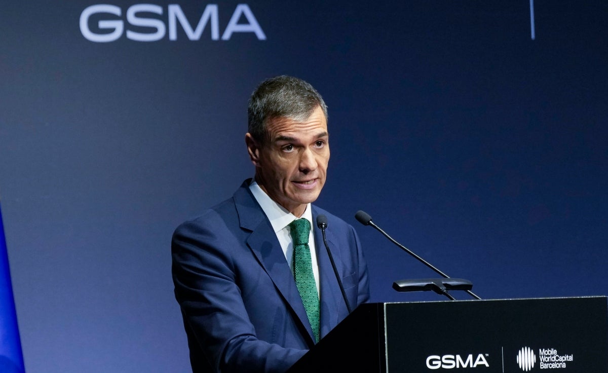 La postura de España en la guerra de Irán: en contra del "régimen odioso", pero también del bombardeo de Israel y EEUU La postura de España en la guerra de Irán: en contra del "régimen odioso", pero también del bombardeo de Israel y EEUU