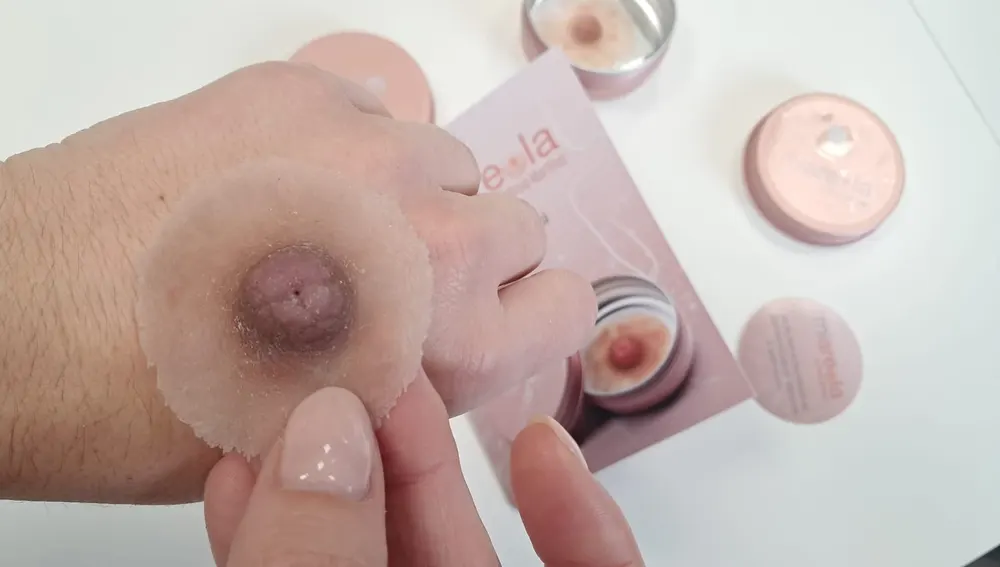 Prótesis hiperrealista Miareola Prótesis hiperrealista Miareola