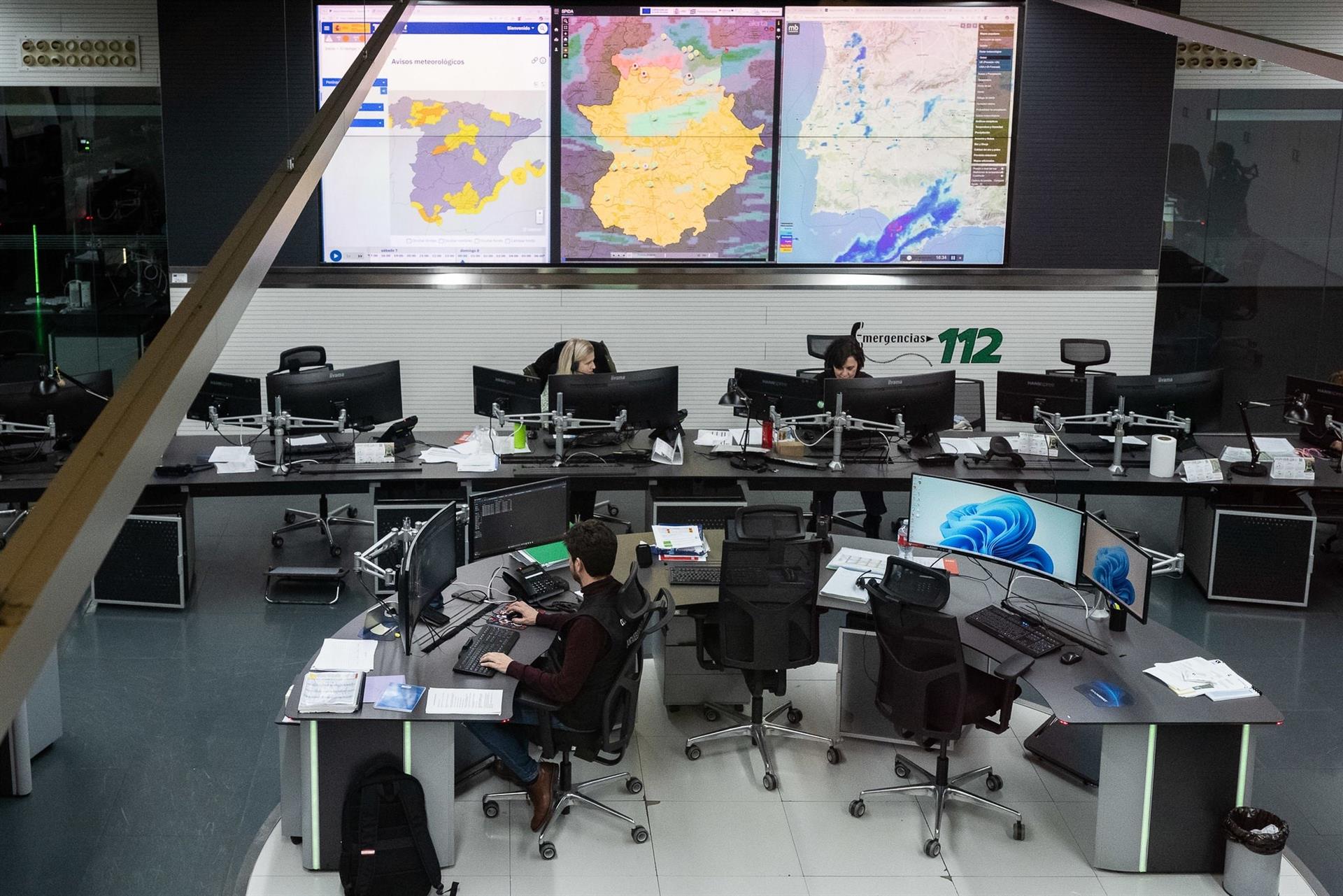 El 112 de Extremadura celebrará los sábados de marzo unas jornadas de puertas abiertas con visitas guiadas El 112 de Extremadura celebrará los sábados de marzo unas jornadas de puertas abiertas con visitas guiadas