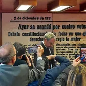 Zapatero niega haber favorecido el rescate de la Plus Ultra Zapatero niega haber favorecido el rescate de la Plus Ultra