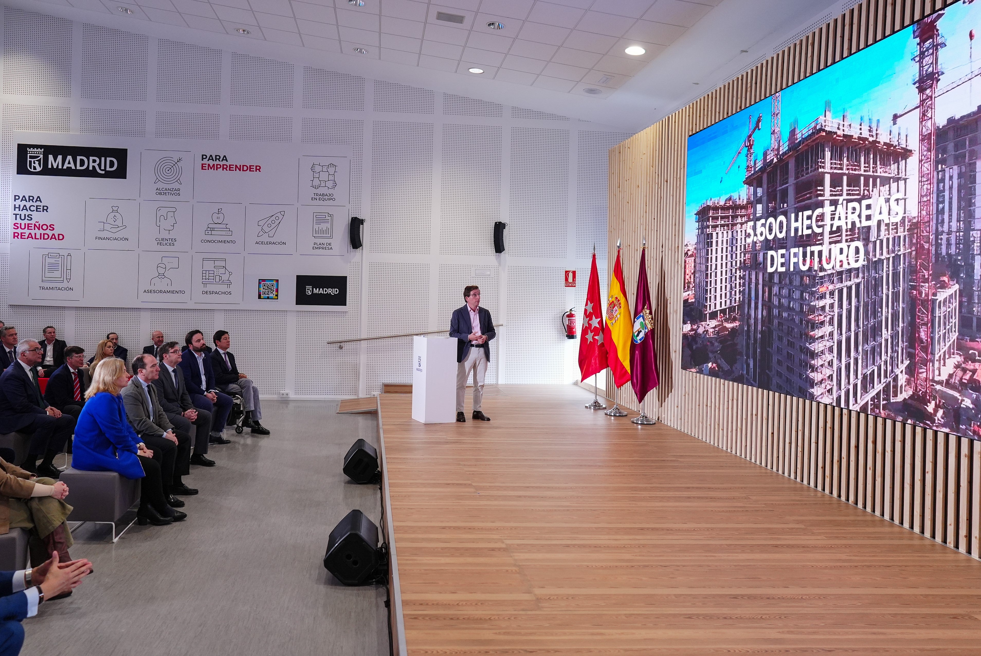 Madrid Nuevo Sur: 300.000 m² y 160.000 viviendas: un nuevo nodo económico en el entorno de Abroñigal. Madrid Nuevo Sur: 300.000 m² y 160.000 viviendas: un nuevo nodo económico en el entorno de Abroñigal.