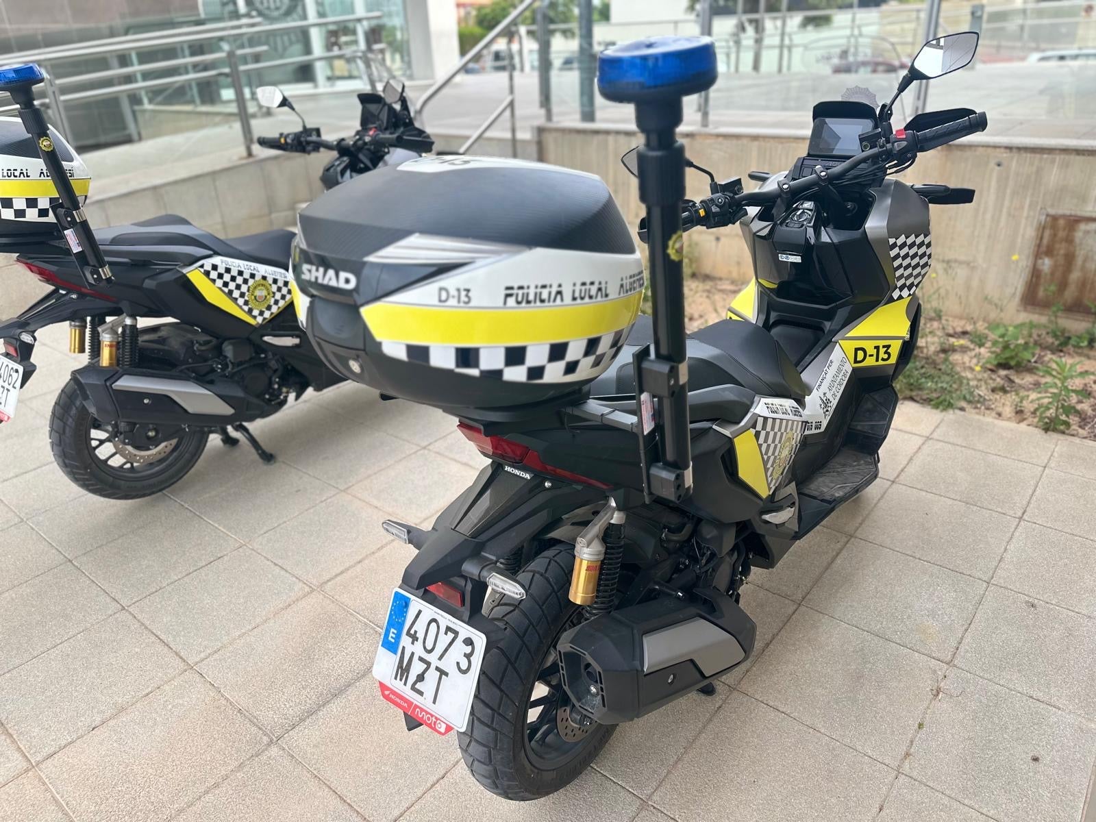 La Policía Local de Algemesí detiene en el Raval a un hombre en busca y captura La Policía Local de Algemesí detiene en el Raval a un hombre en busca y captura