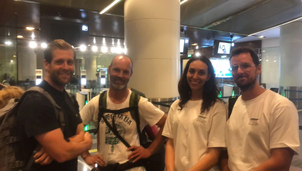 Compañeros de viaje de Esperanza Compañeros de viaje de Esperanza