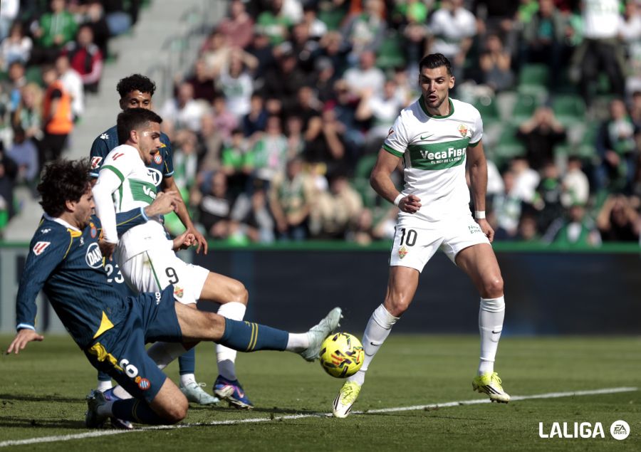 El Elche pierde el fortín del Martínez Valero El Elche pierde el fortín del Martínez Valero