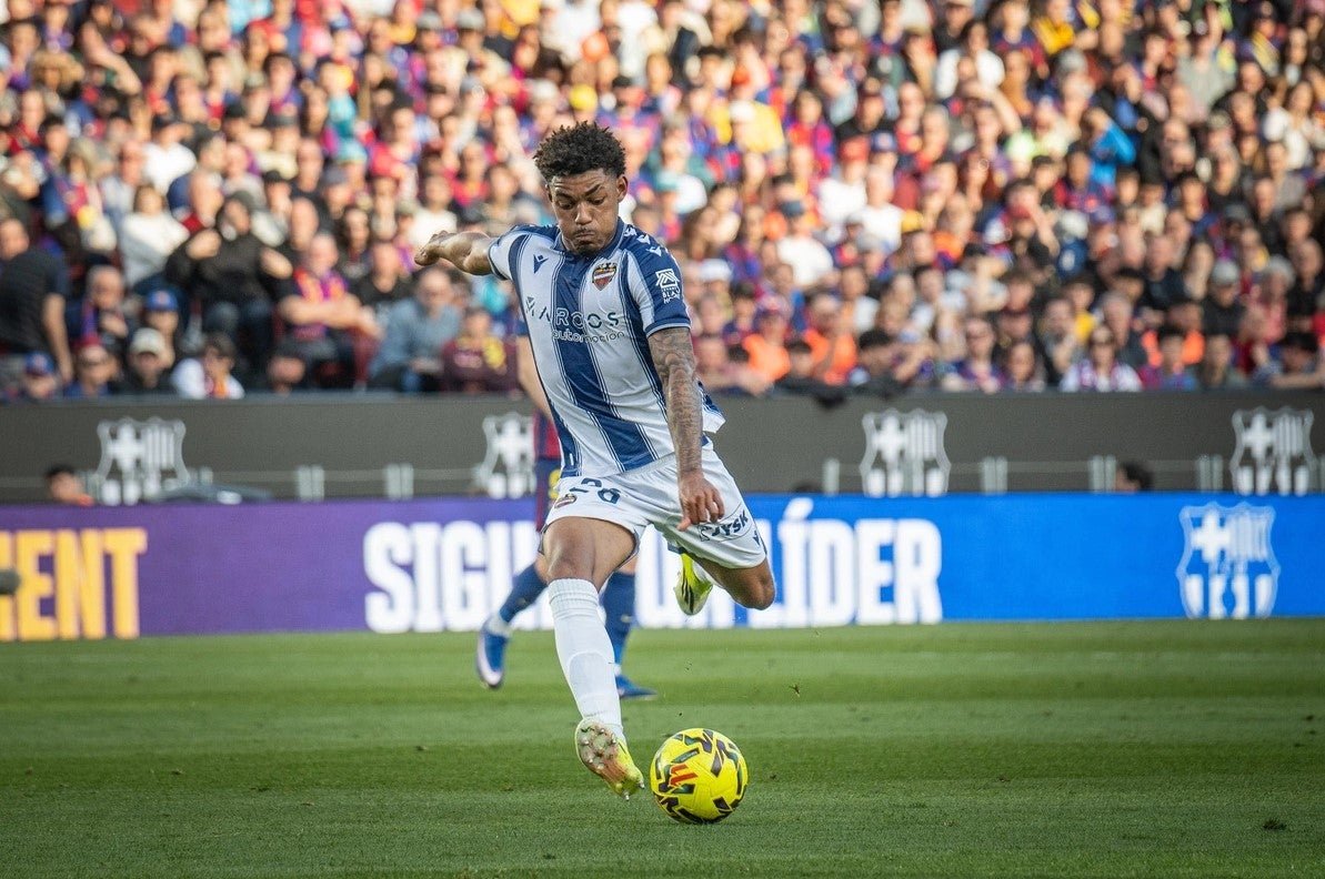El Levante UD blinda a sus promesas; Kareem Tunde seguirá siendo granota hasta 2029 El Levante UD blinda a sus promesas; Kareem Tunde seguirá siendo granota hasta 2029