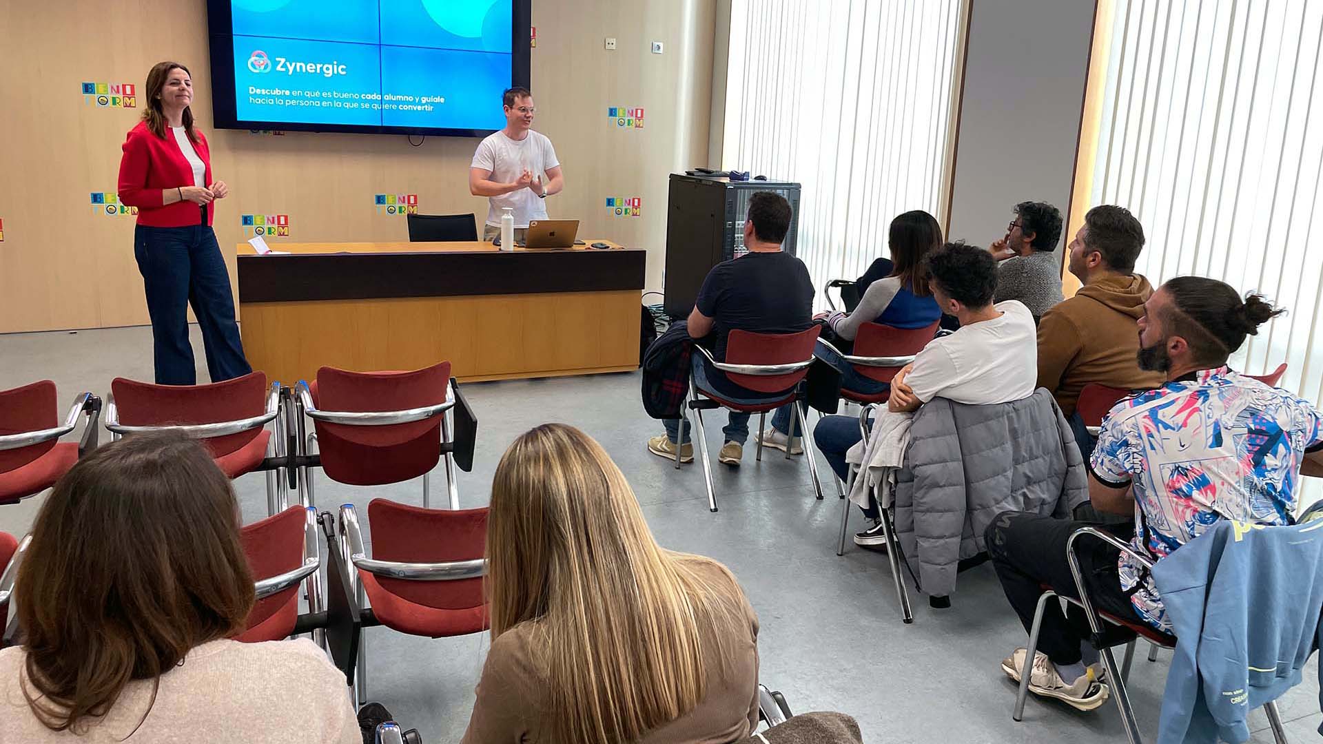 Benidorm apuesta por la innovación educativa con la plataforma ‘Eutopía’ Benidorm apuesta por la innovación educativa con la plataforma ‘Eutopía’