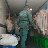 Parte de la carne intervenida sin documentación ni garantías sanitarias Parte de la carne intervenida sin documentación ni garantías sanitarias