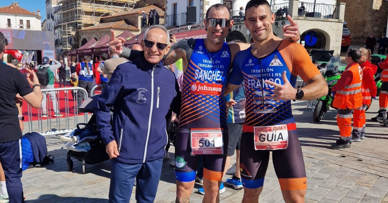 El Tragamillas de Orihuela brilla en el Nacional de Duatlón con tres oros y un octavo puesto en la élite El Tragamillas de Orihuela brilla en el Nacional de Duatlón con tres oros y un octavo puesto en la élite