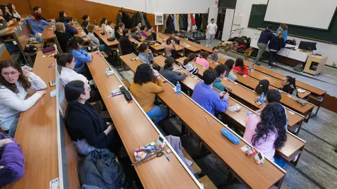 Qué ha pasado con las notas del MIR 2026: Elena Bianca Ciobanu, la número 1, es acusada de copiar Qué ha pasado con las notas del MIR 2026: Elena Bianca Ciobanu, la número 1, es acusada de copiar