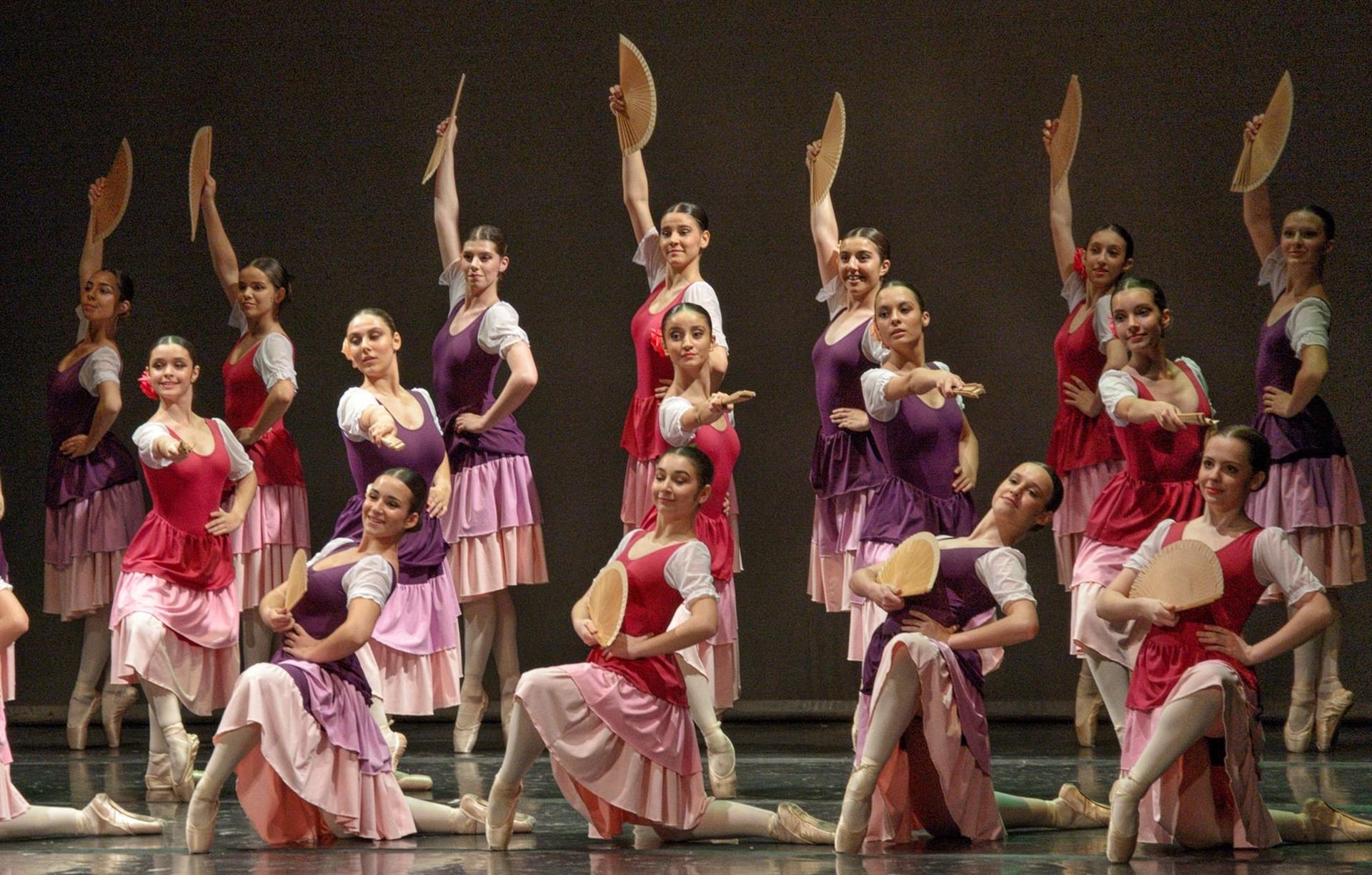 Extremadura ampliará su oferta educativa con una nueva especialidad de Danza Española con un itinerario en flamenco Extremadura ampliará su oferta educativa con una nueva especialidad de Danza Española con un itinerario en flamenco