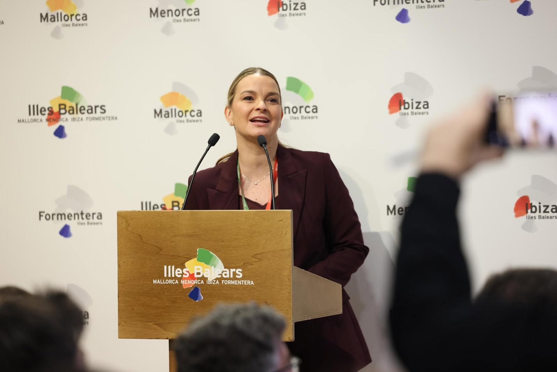 Prohens defiende que Baleares es un destino seguro ante un contexto geopolítico internacional "inestable" Prohens defiende que Baleares es un destino seguro ante un contexto geopolítico internacional "inestable"